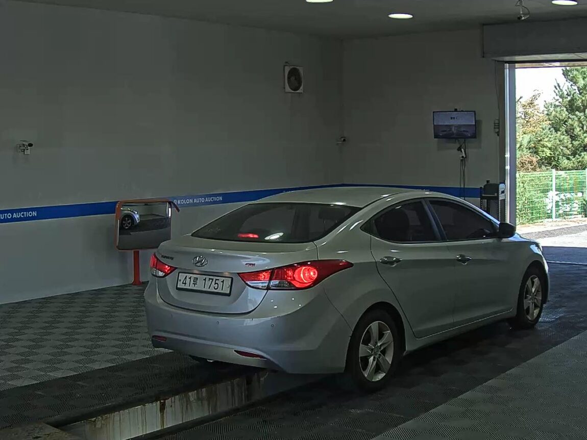 HYUNDAI AVANTE MD M16 GDi SMART 2013 - zdjęcie 5