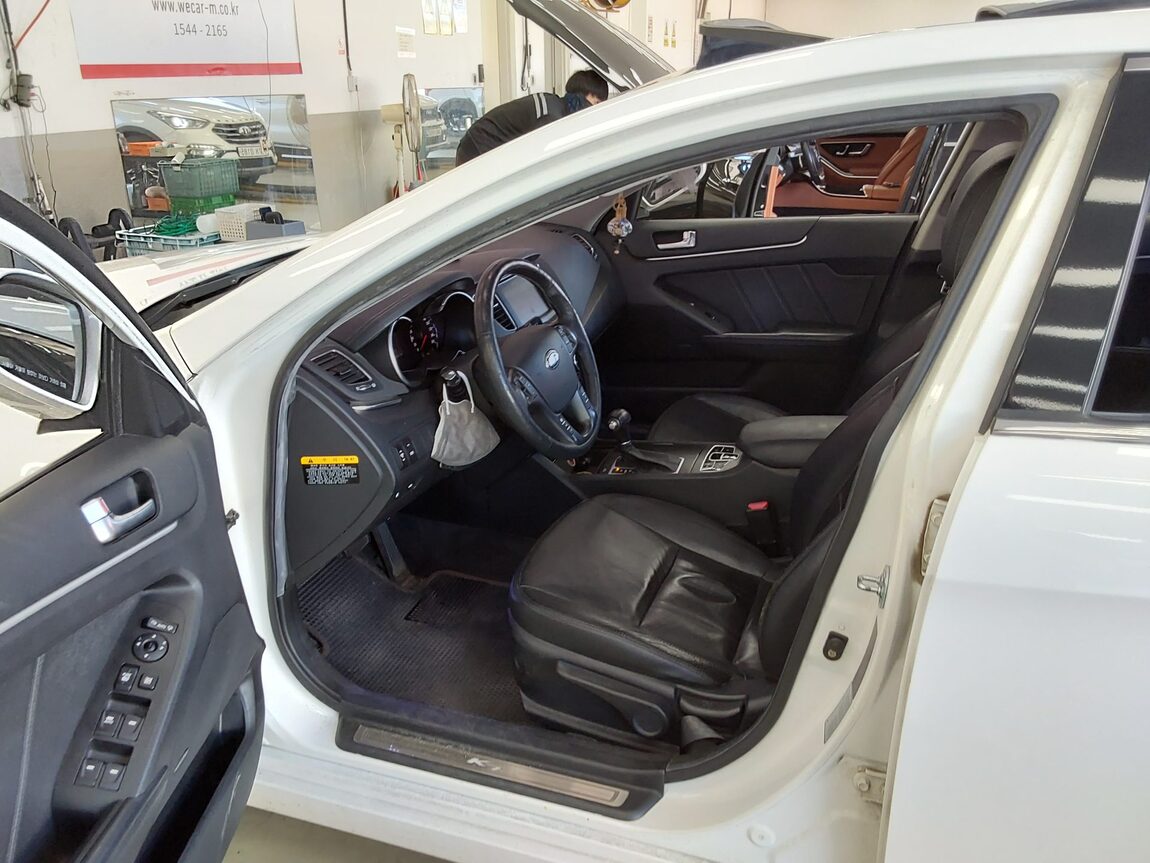 KIA K7 PRESTIGE 2.4 GDI LUXURY 2012 - zdjęcie 10