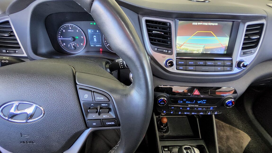 HYUNDAI ALL NEW TUCSON DIESEL R2.0 2WD MODERN SPECIAL 2017 - zdjęcie 19