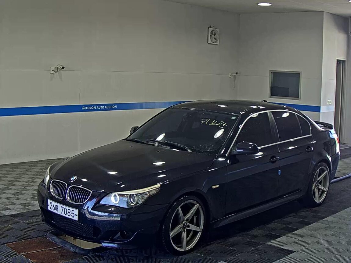 BMW 5 SERIES (5TH GEN) 528i SPECIAL EDITION 2010 - zdjęcie 2