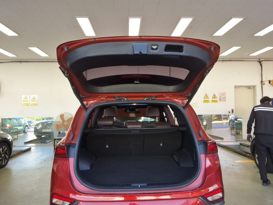 HYUNDAI SANTA FE (TM) 2.0T GDi 4WD INSPIRATION 2020 - zdjęcie 15