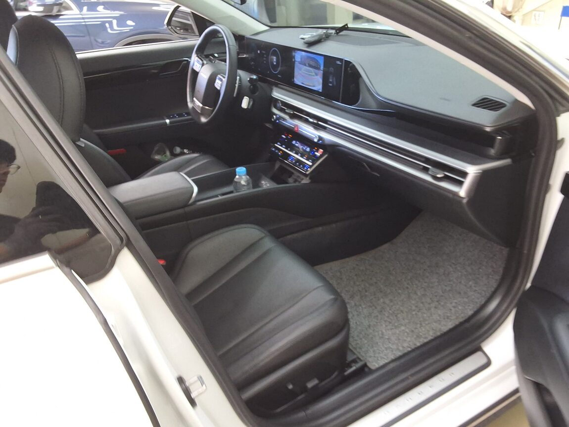 HYUNDAI THE ALL NEW GRANDEUR LPi 3.5 COMMERCIAL PREMIUM MODEL 2025 - zdjęcie 15