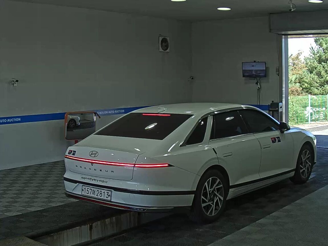 HYUNDAI THE ALL NEW GRANDEUR LPi 3.5 COMMERCIAL PREMIUM MODEL 2025 - zdjęcie 5