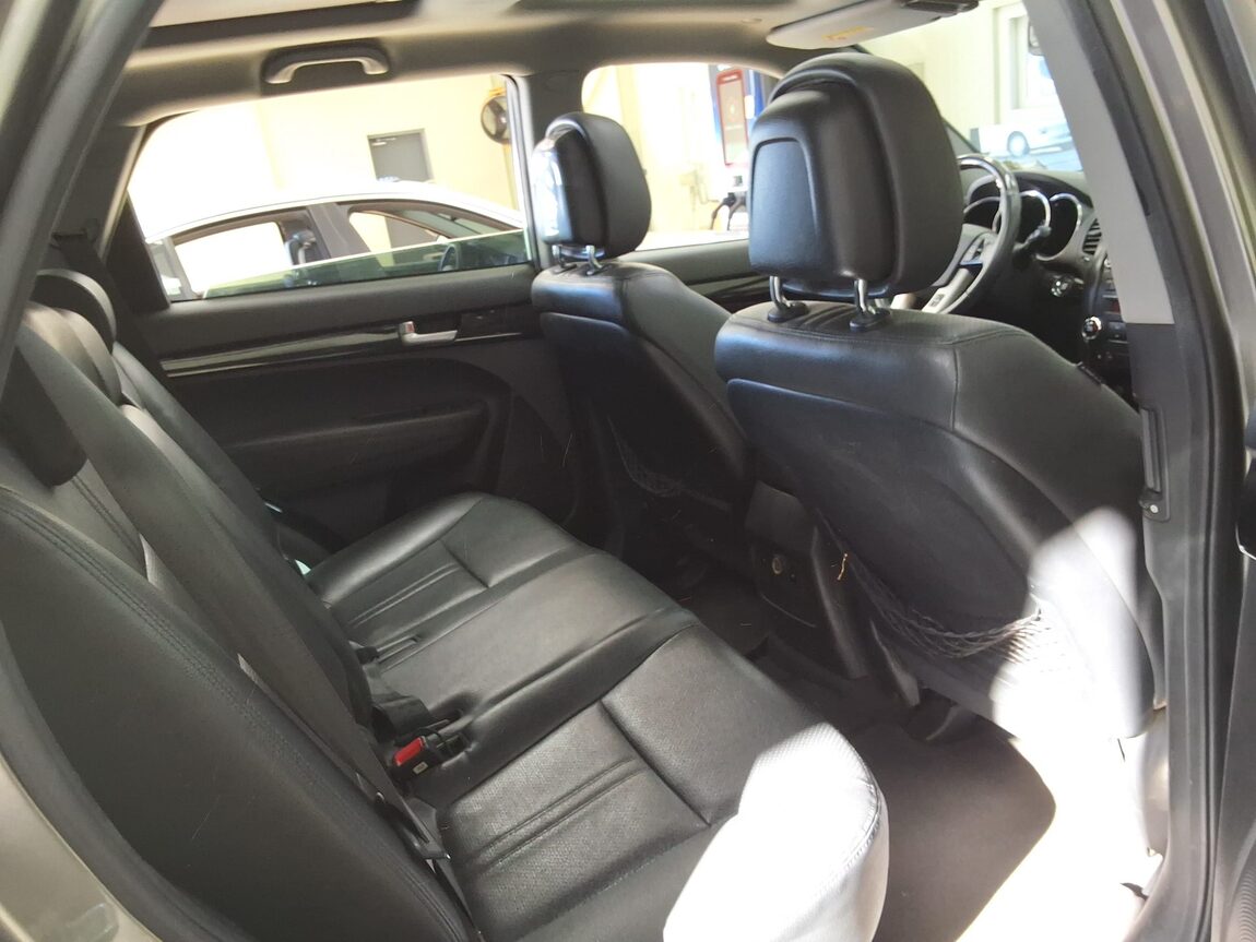 KIA SORENTO R DIESEL 2.2 2WD TLX LUXURY MODEL 2010 - zdjęcie 14