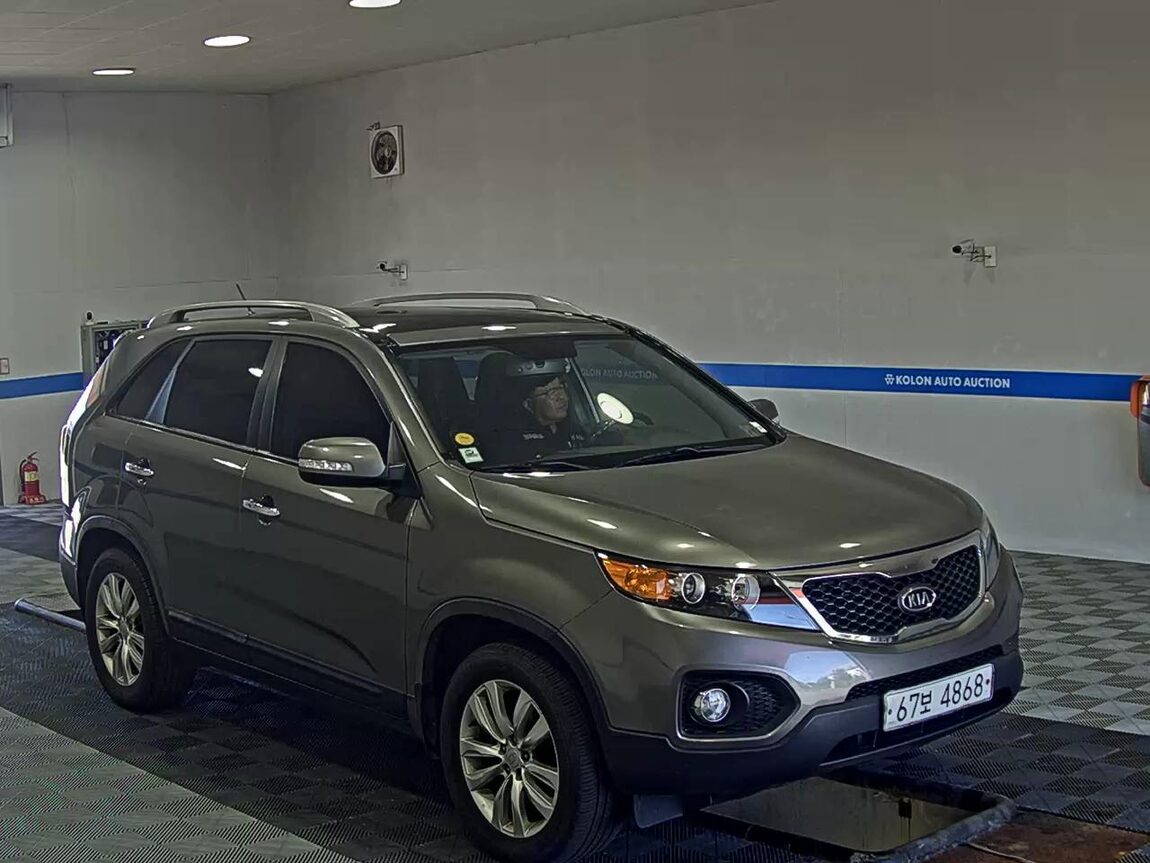 KIA SORENTO R DIESEL 2.2 2WD TLX LUXURY MODEL 2010 - zdjęcie 3