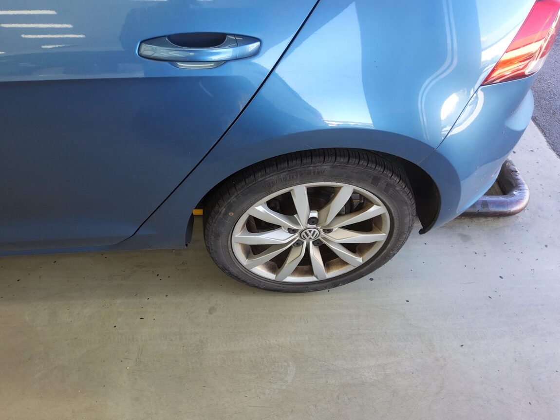 VOLKSWAGEN GOLF (7TH GEN) 2.0 TDI 2015 - zdjęcie 24
