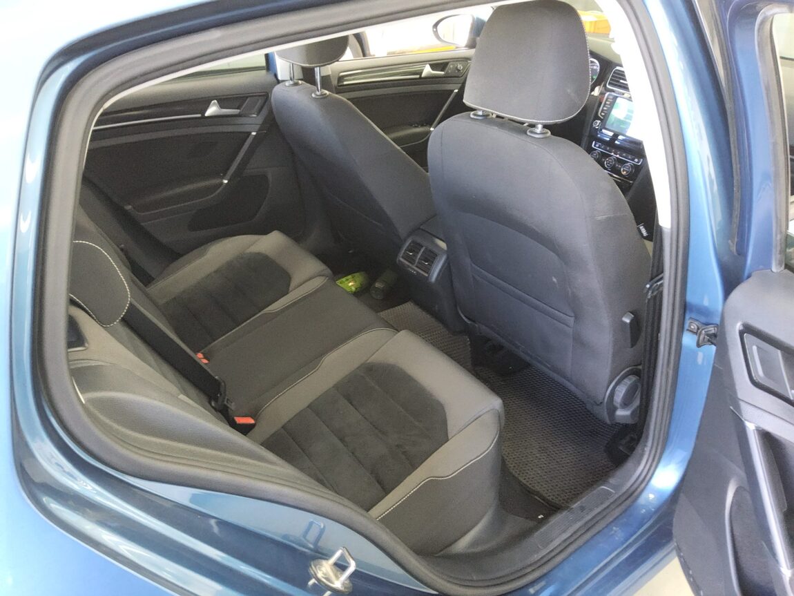VOLKSWAGEN GOLF (7TH GEN) 2.0 TDI 2015 - zdjęcie 13