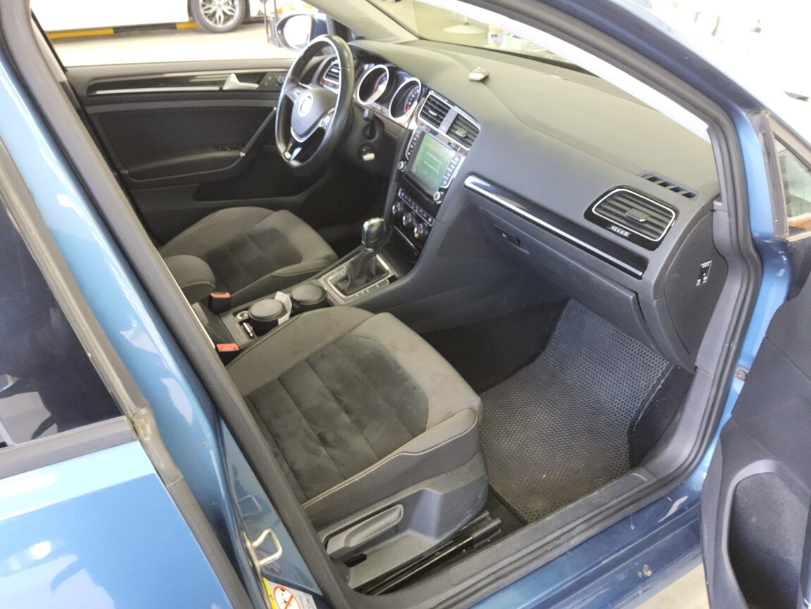 VOLKSWAGEN GOLF (7TH GEN) 2.0 TDI 2015 - zdjęcie 14