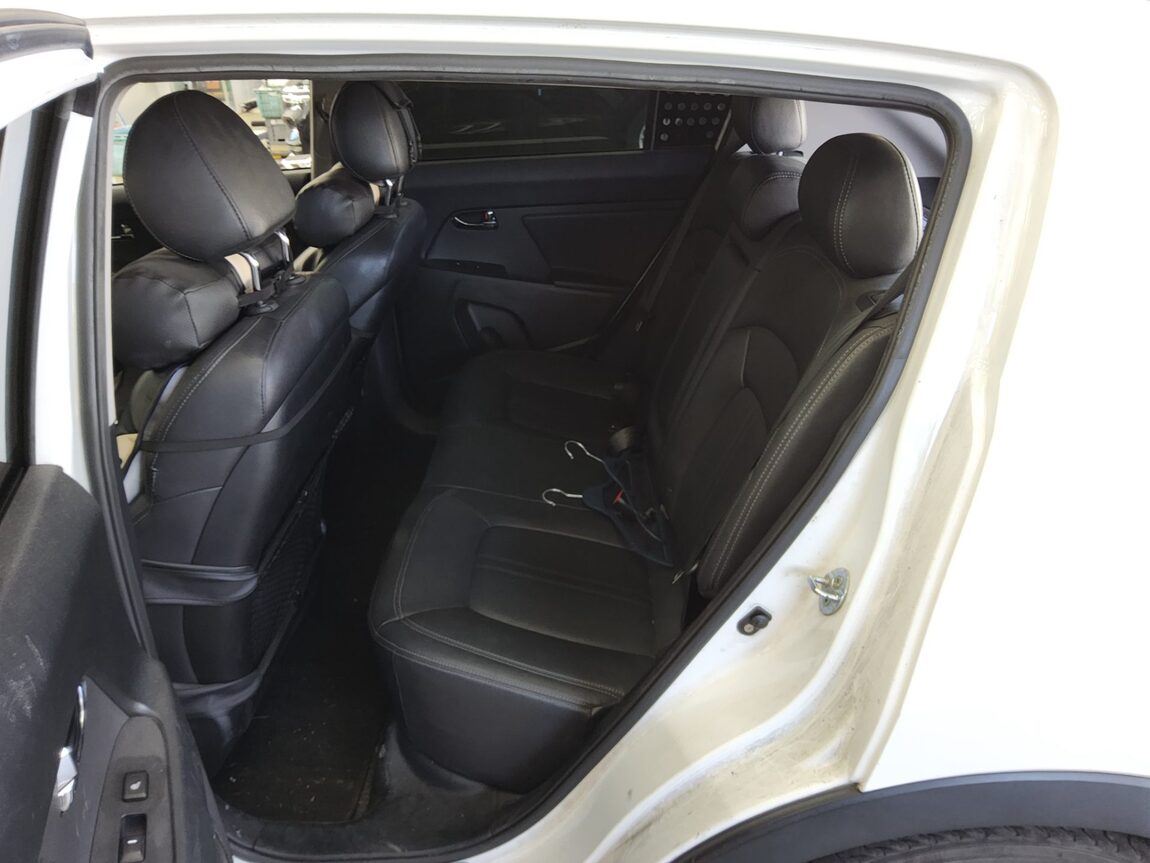 KIA SPORTAGE R DIESEL R2.0 2WD TLX PREMIUM 2011 - zdjęcie 12