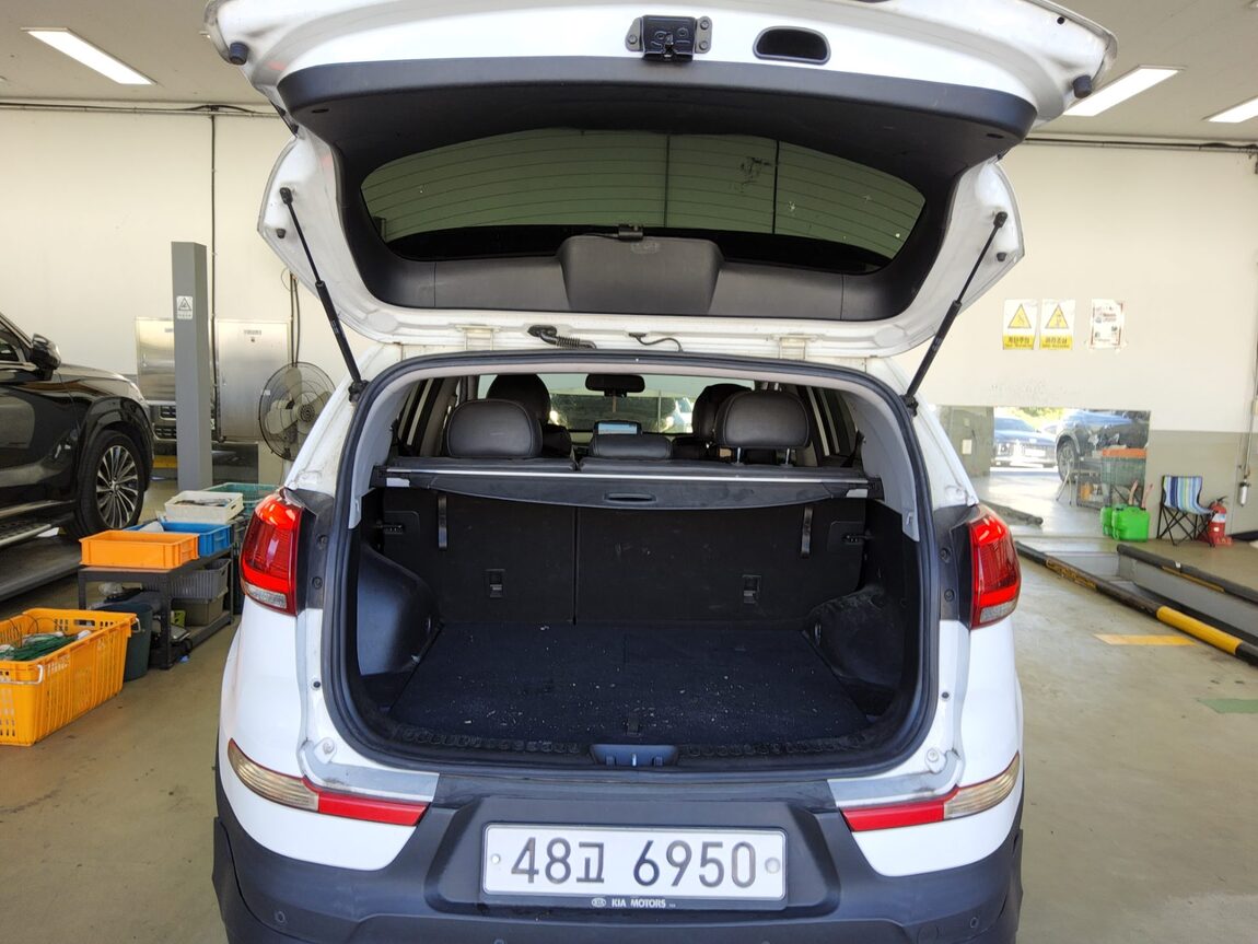 KIA SPORTAGE R DIESEL R2.0 2WD TLX PREMIUM 2011 - zdjęcie 15