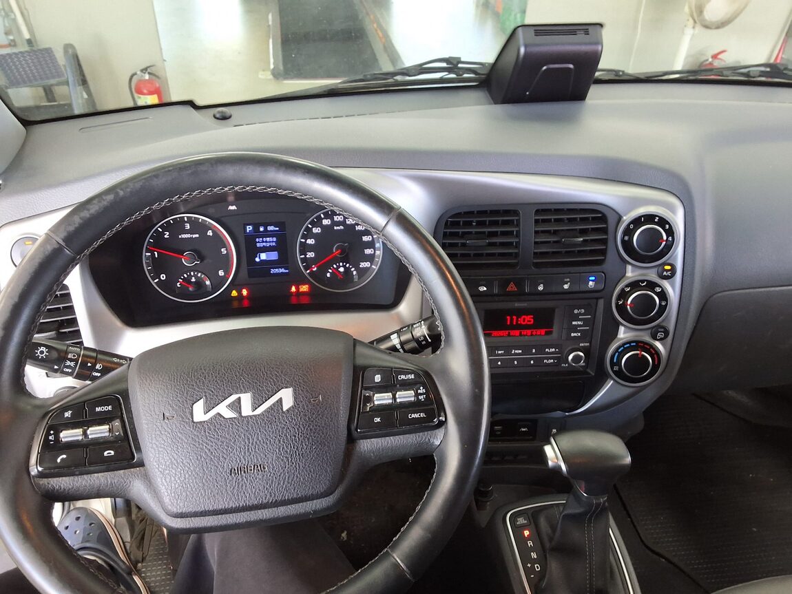 KIA THE NEW BONGO III CARGO SLIDING DOOR BOX TRUCK LPI PLUS MODEL 2025 - zdjęcie 14