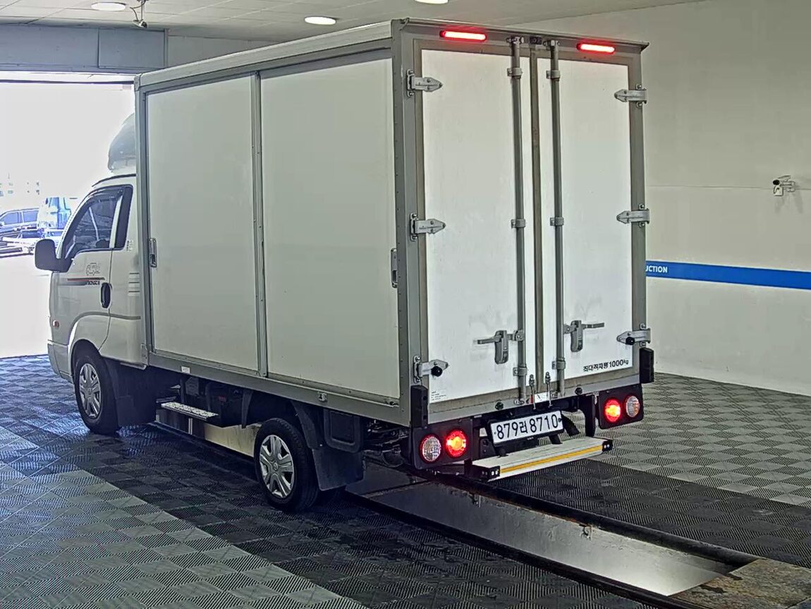 KIA THE NEW BONGO III CARGO SLIDING DOOR BOX TRUCK LPI PLUS MODEL 2025 - zdjęcie 6
