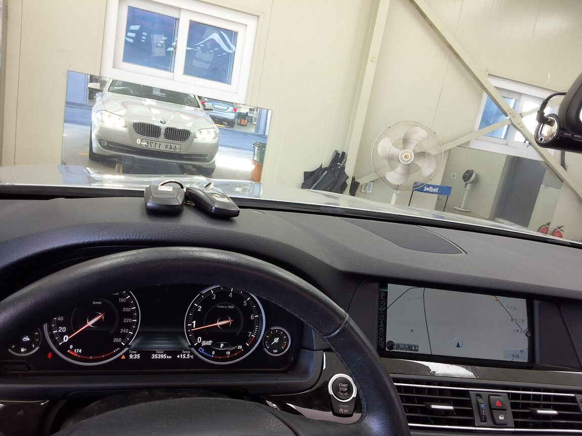 BMW 5 SERIES (6TH GEN) 528i xDRIVE 2013 - zdjęcie 25