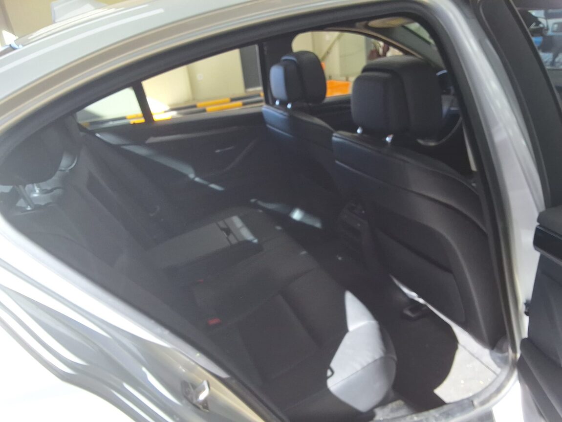 BMW 5 SERIES (6TH GEN) 528i xDRIVE 2013 - zdjęcie 14