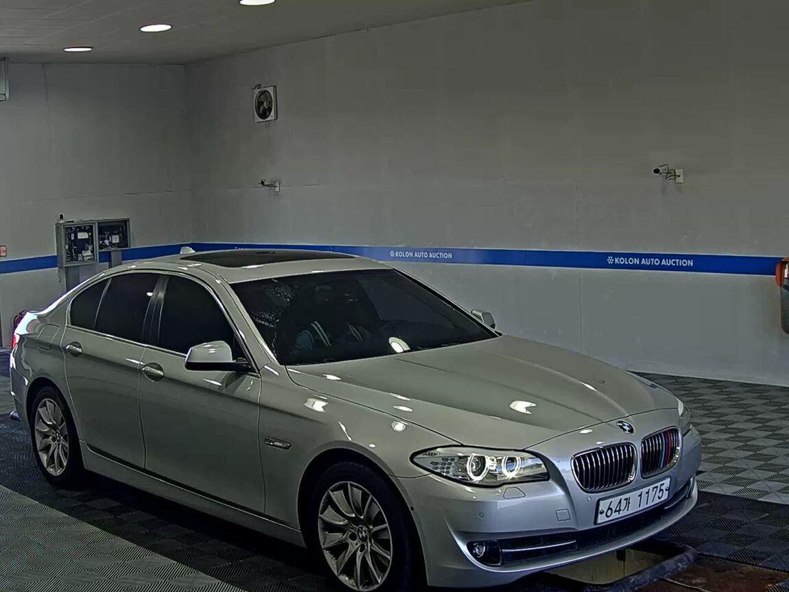 BMW 5 SERIES (6TH GEN) 528i xDRIVE 2013 - zdjęcie 3