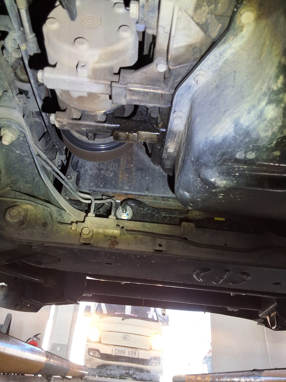 HYUNDAI PORTER II CRDi DOUBLE CAB EXTRA LONG WHEELBASE PLUS 2015 - zdjęcie 30