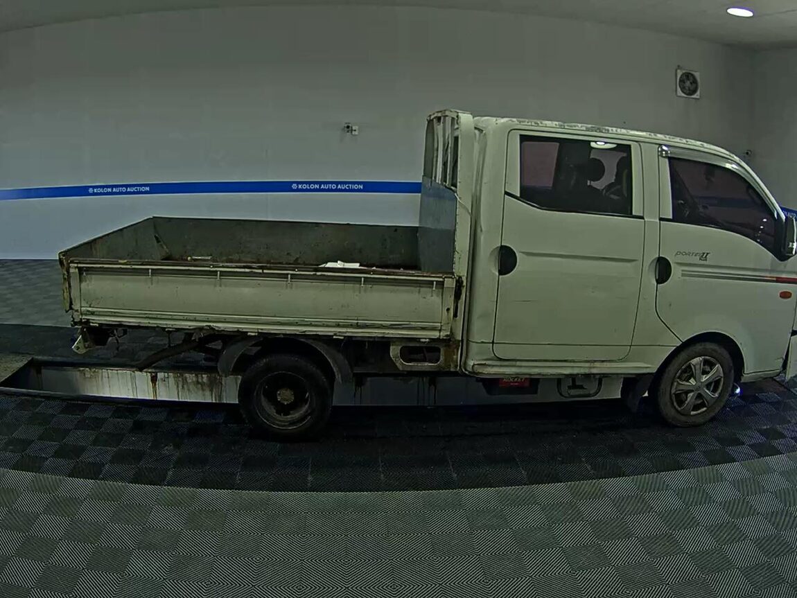 HYUNDAI PORTER II CRDi DOUBLE CAB EXTRA LONG WHEELBASE PLUS 2015 - zdjęcie 4