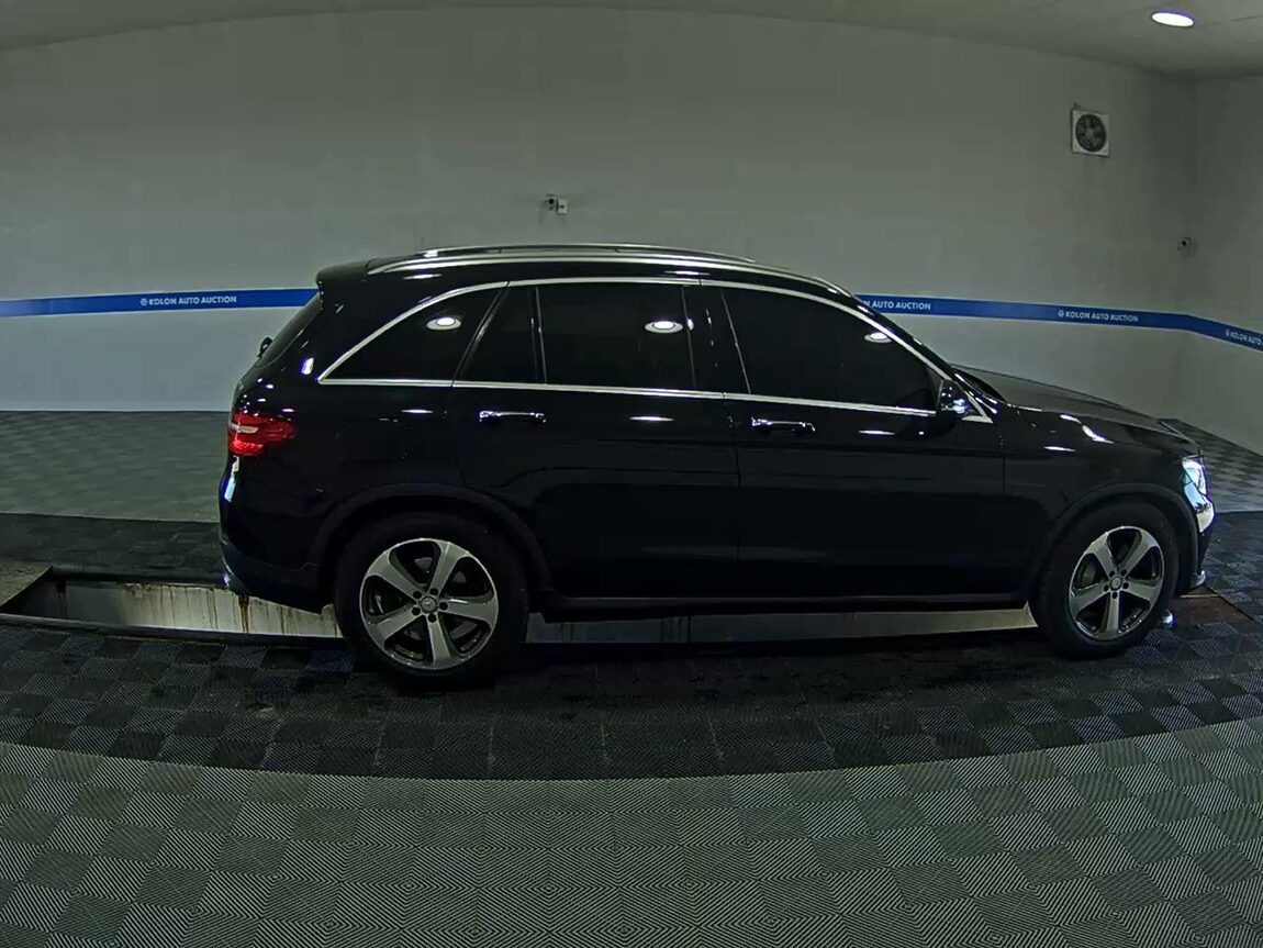 MERCEDES-BENZ GLC-CLASS GLC 220d 4MATIC PREMIUM 2016 - zdjęcie 4