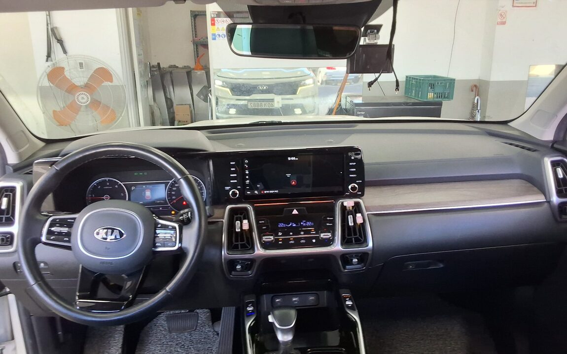 KIA NEW SORENTO (MQ4) 2.2 DIESEL 2WD PRESTIGE 2021 - zdjęcie 11