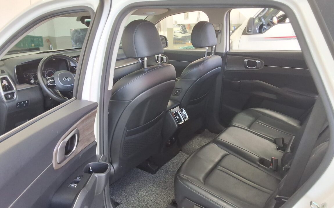 KIA NEW SORENTO (MQ4) 2.2 DIESEL 2WD PRESTIGE 2021 - zdjęcie 12