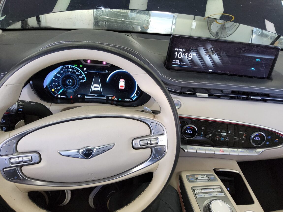 GENESIS GV70 2.5T AWD BASE MODEL 2021 - zdjęcie 17