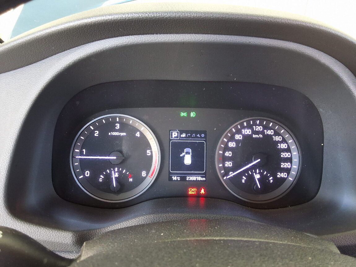 HYUNDAI ALL NEW TUCSON DIESEL 1.7 2WD STYLE 2016 - zdjęcie 9