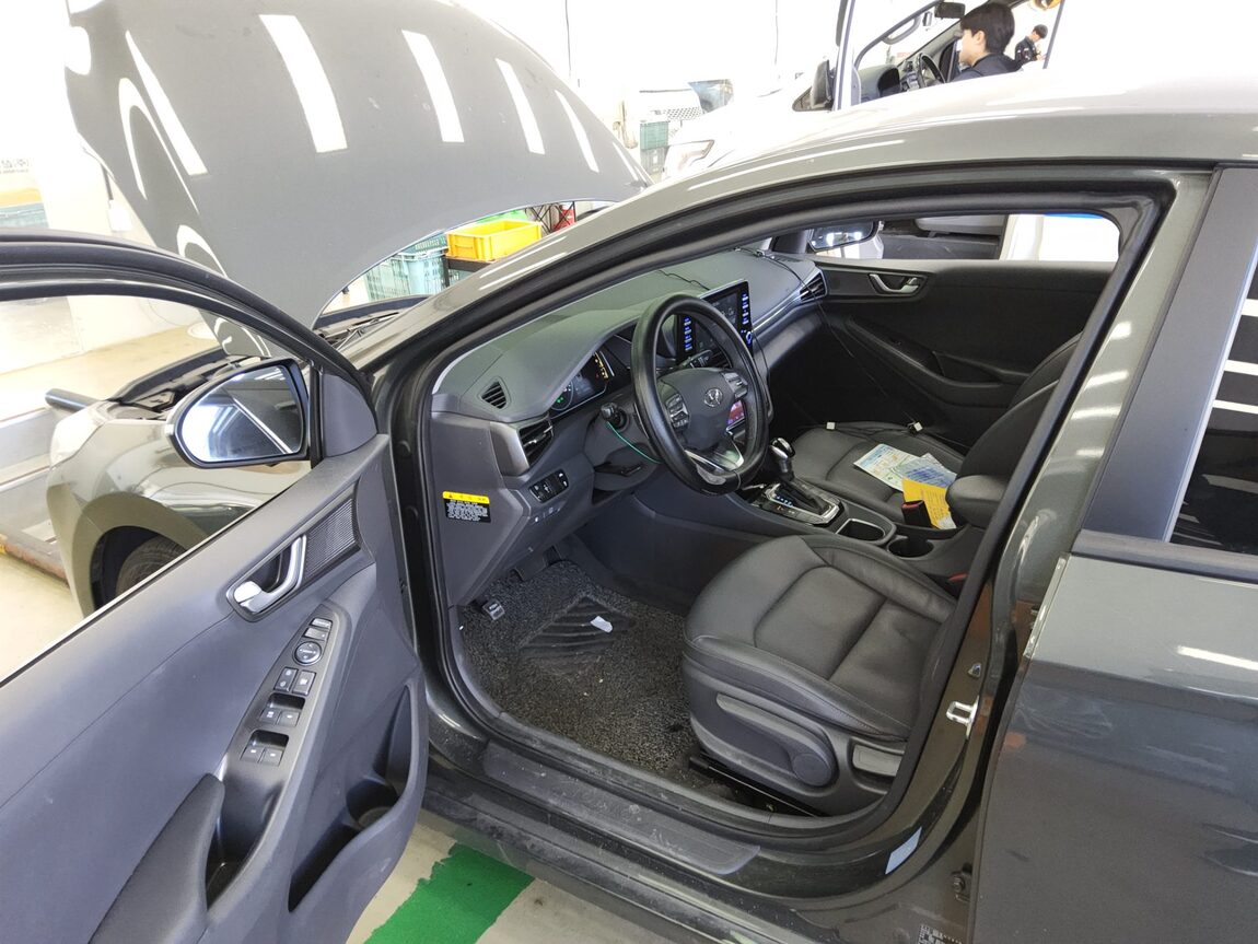 HYUNDAI THE NEW IONIQ HYBRID 1.6 GDi HEV I 2020 - zdjęcie 10