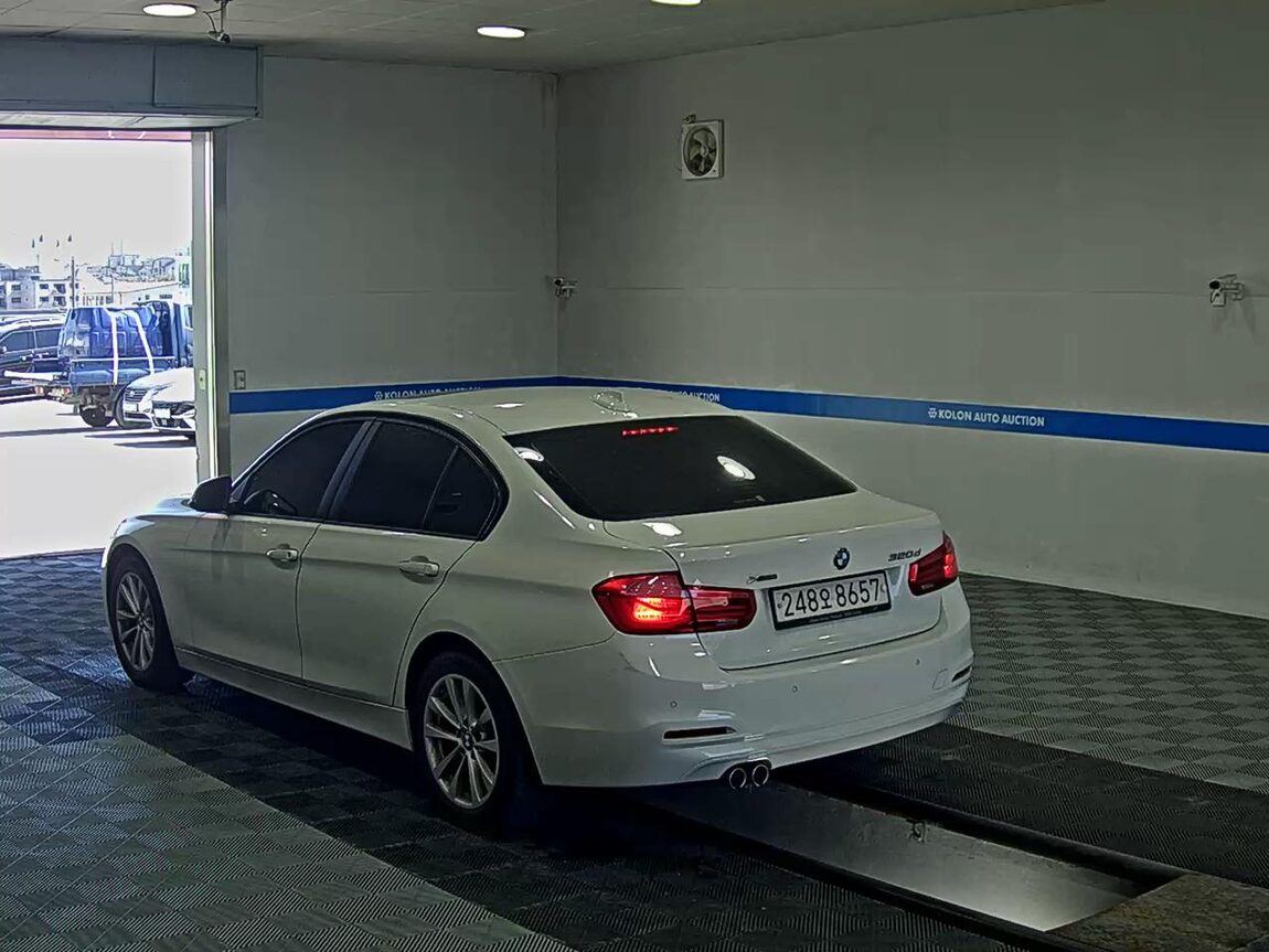 BMW 3 SERIES (6TH GEN) 320d xDRIVE 2018 - zdjęcie 6