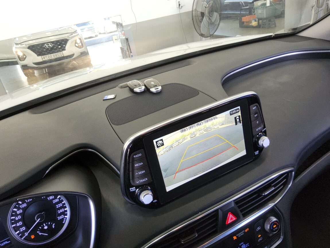 HYUNDAI SANTA FE (TM) 2.0T GDi 2WD PREMIUM 2020 - zdjęcie 17