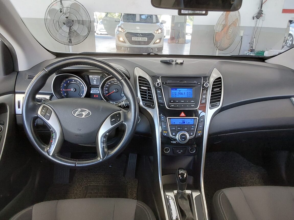 HYUNDAI NEW i30 1.6 GDi UNIQUE 2014 - zdjęcie 11