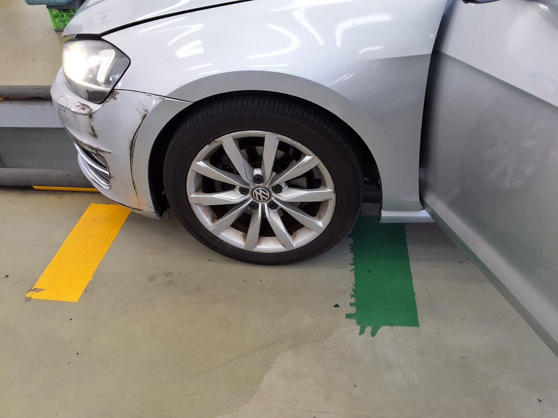 VOLKSWAGEN GOLF (7TH GEN) 2.0 TDI 2013 - zdjęcie 21