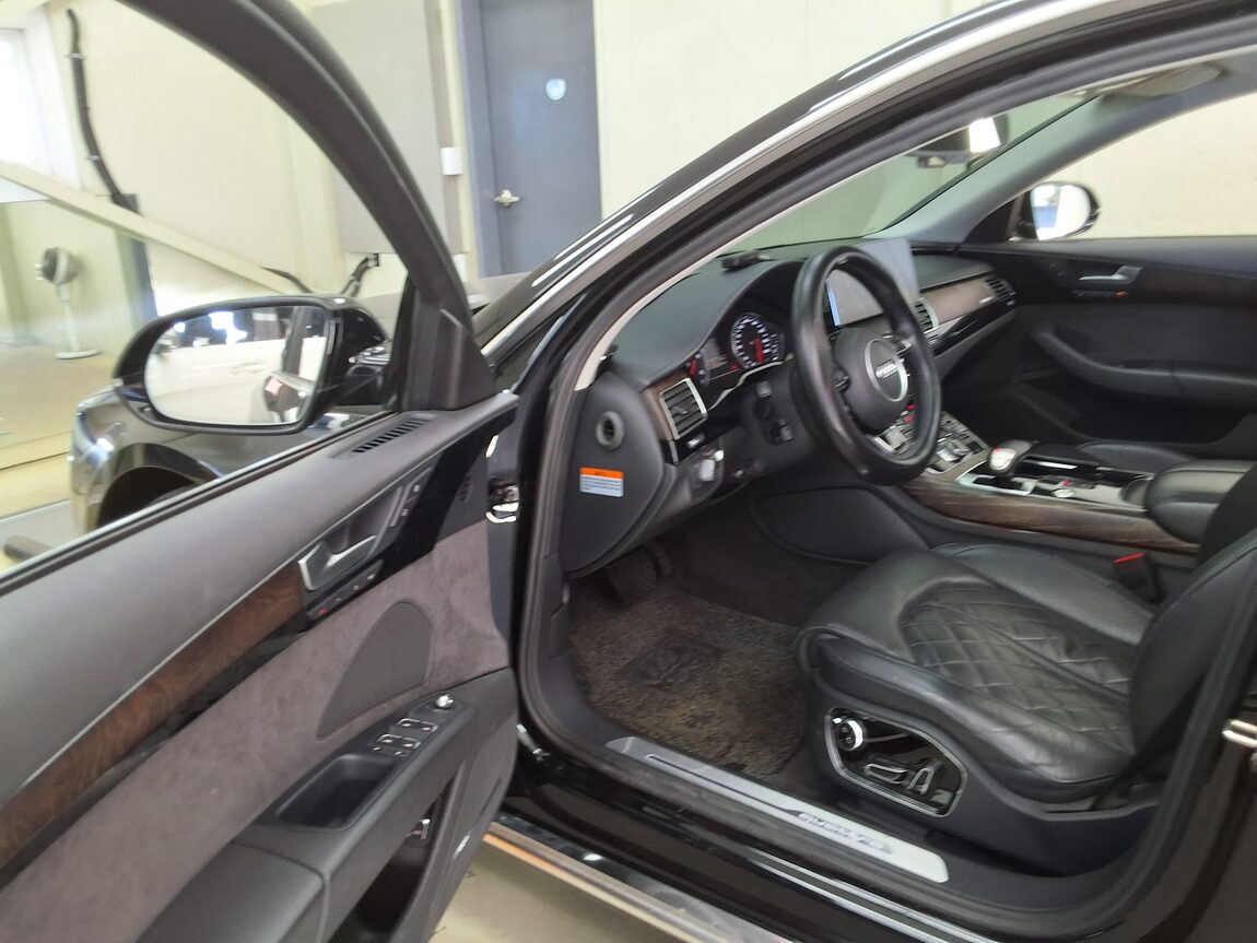 AUDI A8 (3RD GEN) 50 TDI QUATTRO 2016 - zdjęcie 11