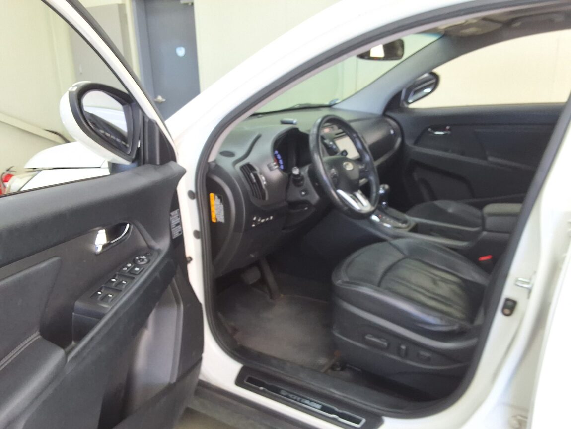 KIA SPORTAGE R DIESEL R2.0 2WD LIMITED 2012 - zdjęcie 11