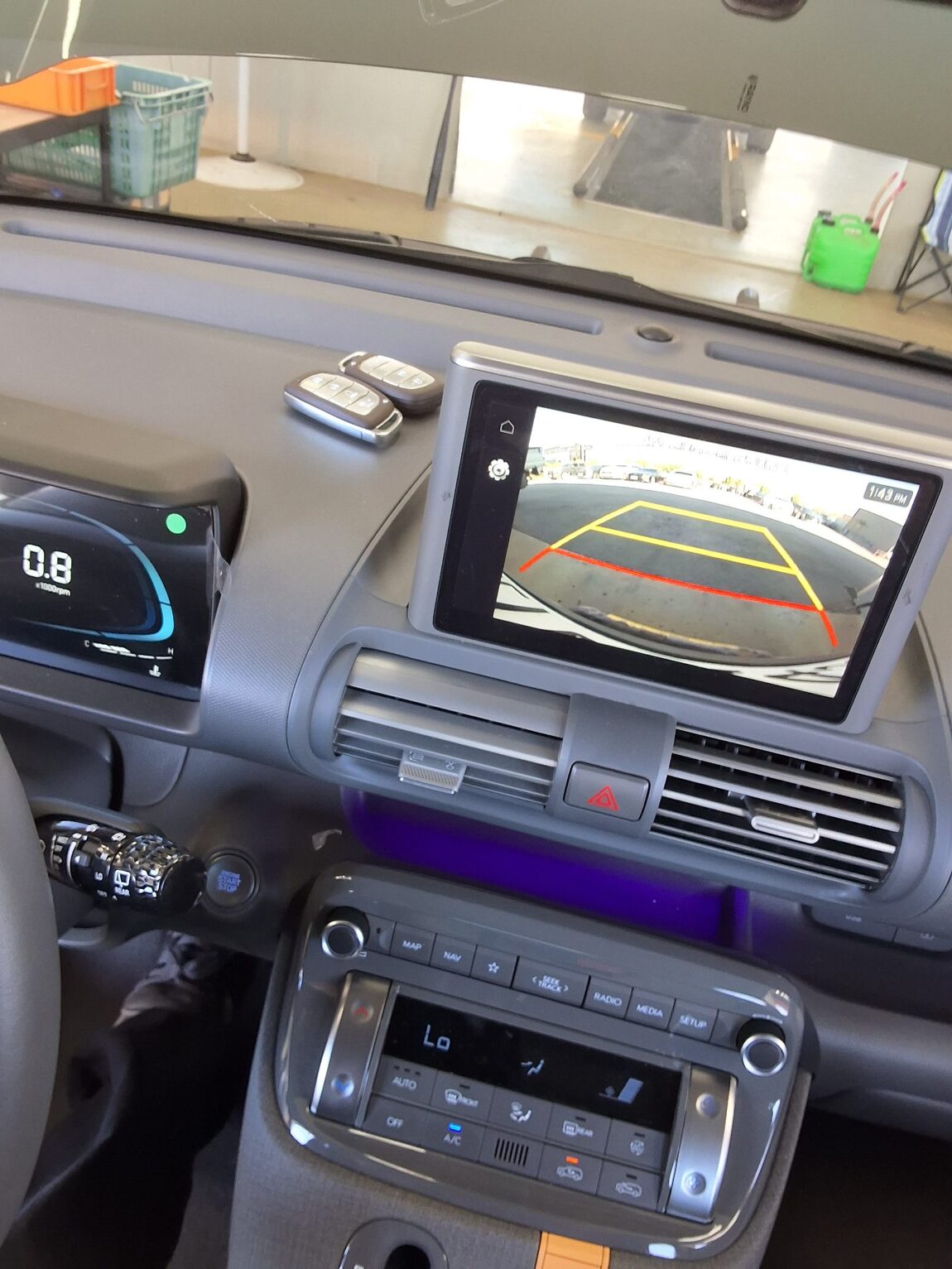 HYUNDAI CASPER GASOLINE 1.0 TURBO THE ESSENTIAL 2024 - zdjęcie 17