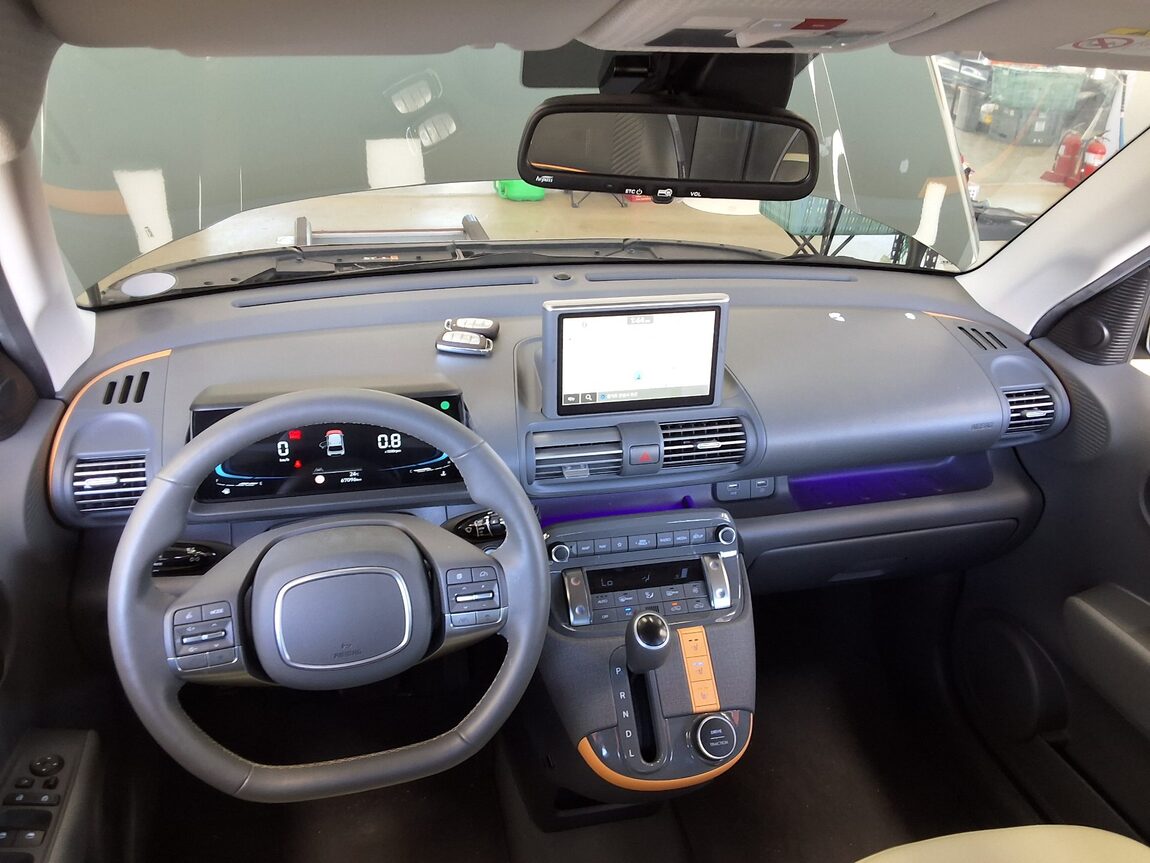 HYUNDAI CASPER GASOLINE 1.0 TURBO THE ESSENTIAL 2024 - zdjęcie 11