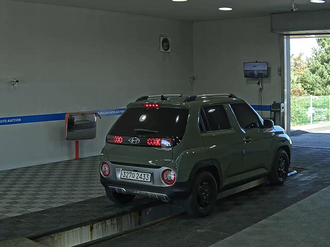 HYUNDAI CASPER GASOLINE 1.0 TURBO THE ESSENTIAL 2024 - zdjęcie 5