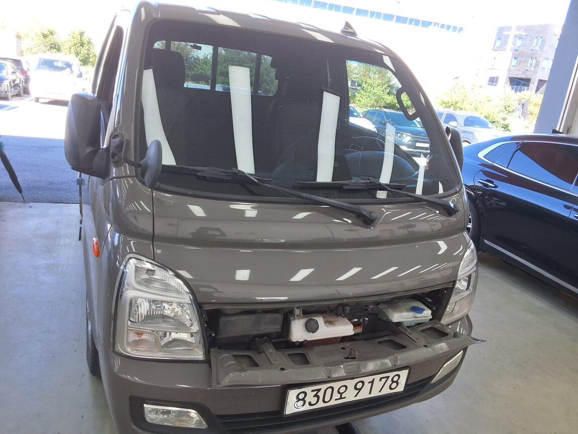 HYUNDAI PORTER II LPG SUPER CAB EXTRA LONG WHEELBASE SMART 2024 - zdjęcie 17