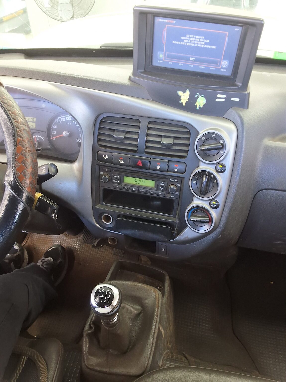 KIA BONGO III CARGO 1.2 TON STANDARD CAB EXTRA LONG WHEELBASE 2016 - zdjęcie 15