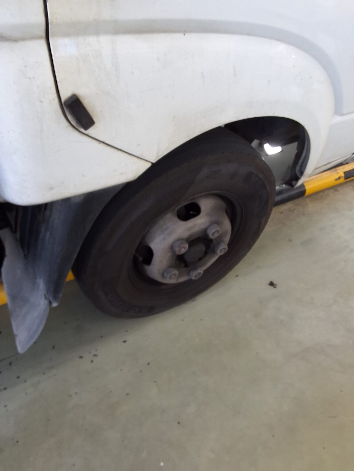 KIA BONGO III CARGO 1.2 TON STANDARD CAB EXTRA LONG WHEELBASE 2016 - zdjęcie 22