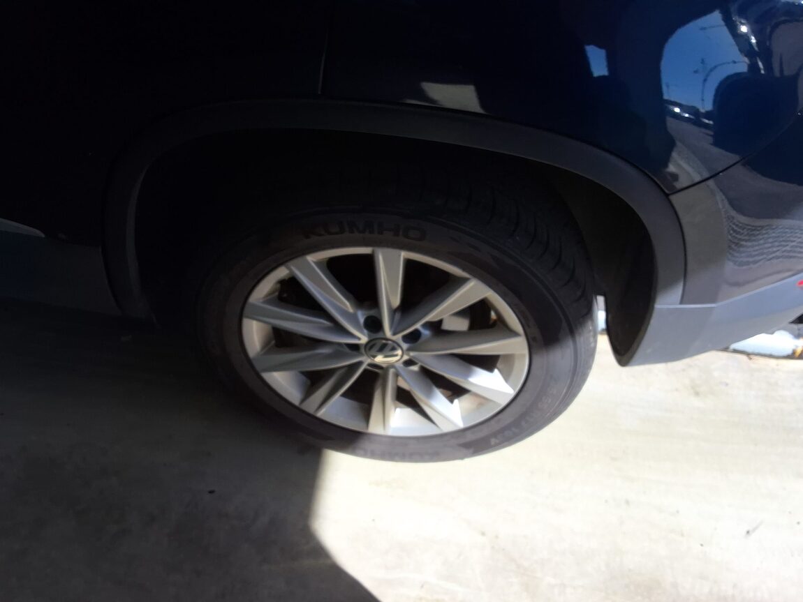 VOLKSWAGEN TIGUAN 2.0 TDI BLUEMOTION COMFORT 2014 - zdjęcie 20