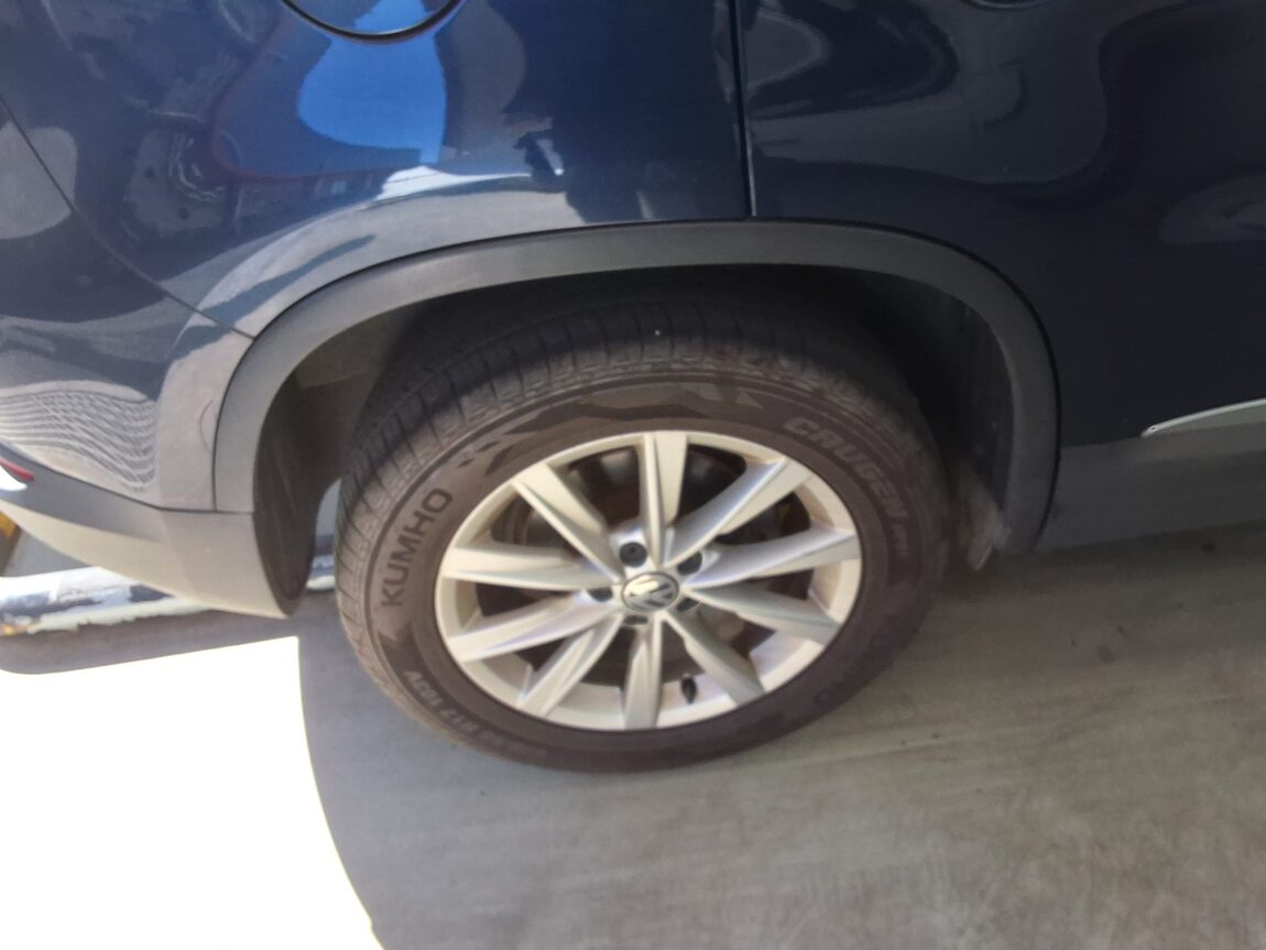 VOLKSWAGEN TIGUAN 2.0 TDI BLUEMOTION COMFORT 2014 - zdjęcie 22