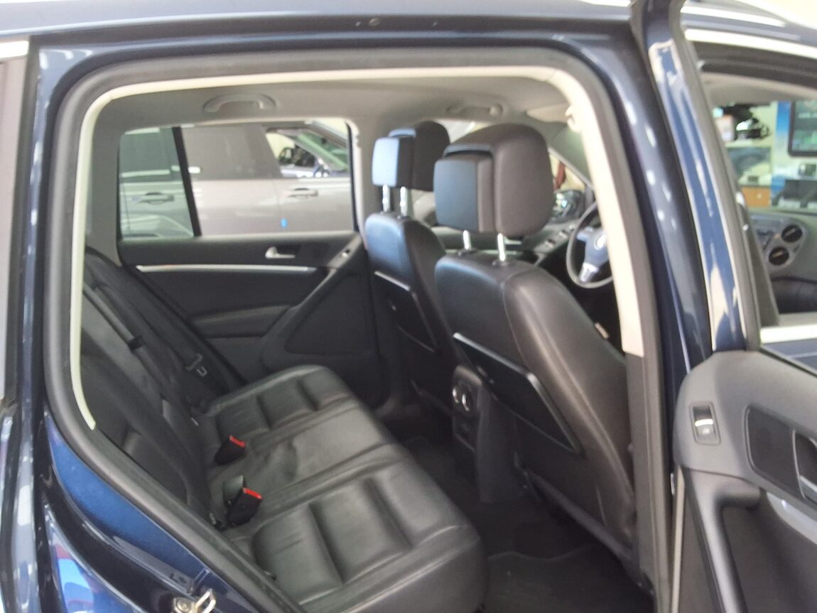 VOLKSWAGEN TIGUAN 2.0 TDI BLUEMOTION COMFORT 2014 - zdjęcie 14