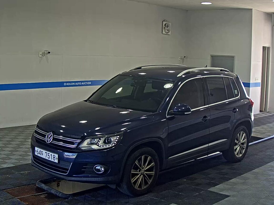 VOLKSWAGEN TIGUAN 2.0 TDI BLUEMOTION COMFORT 2014 - zdjęcie 2