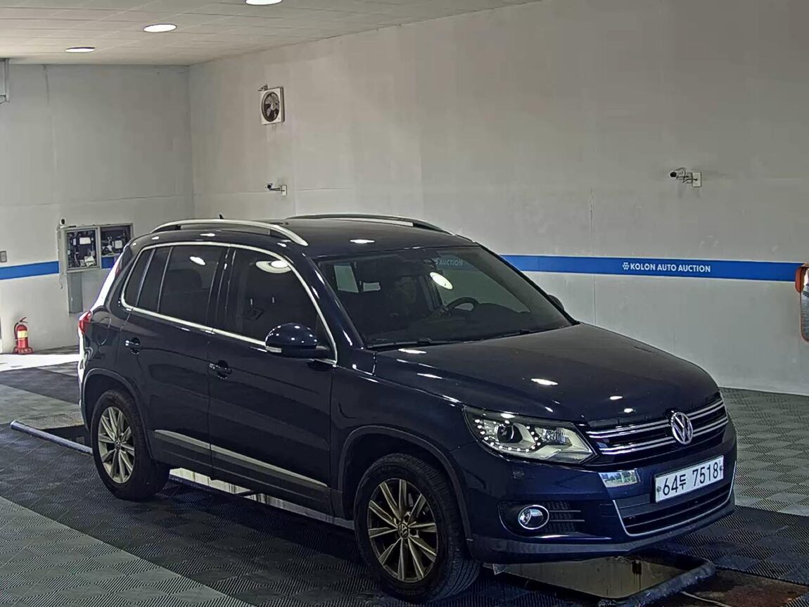 VOLKSWAGEN TIGUAN 2.0 TDI BLUEMOTION COMFORT 2014 - zdjęcie 3