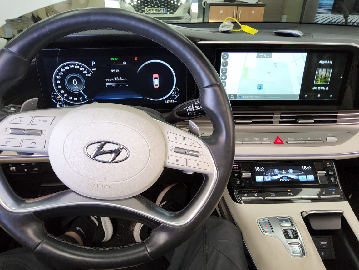 HYUNDAI THE NEW GRANDEUR IG GASOLINE 2.5 LE BLANC 2023 - zdjęcie 17