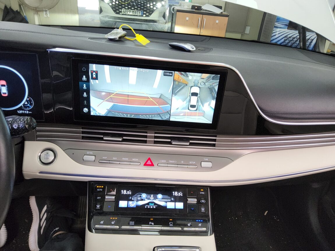 HYUNDAI THE NEW GRANDEUR IG GASOLINE 2.5 LE BLANC 2023 - zdjęcie 18