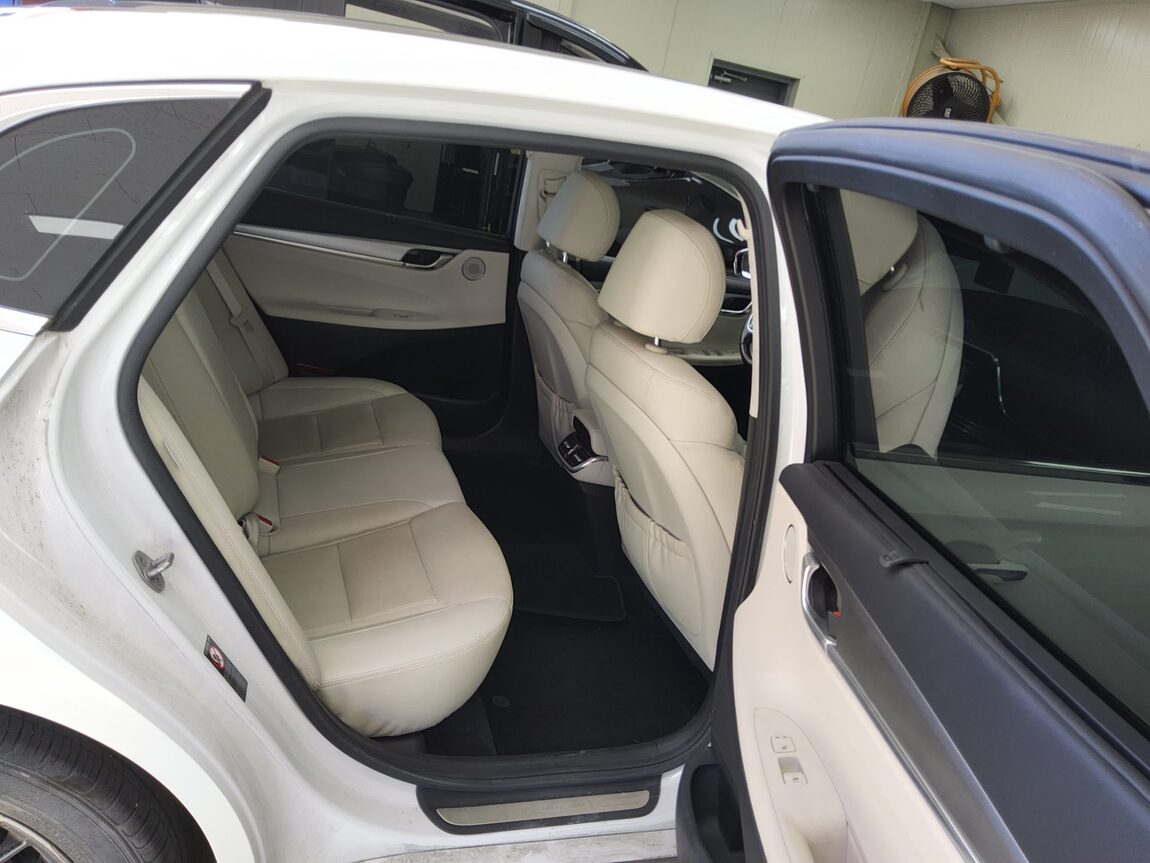 HYUNDAI THE NEW GRANDEUR IG GASOLINE 2.5 LE BLANC 2023 - zdjęcie 13