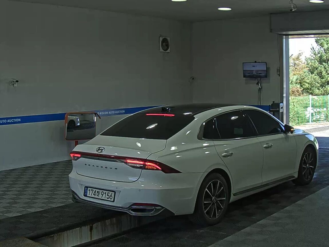 HYUNDAI THE NEW GRANDEUR IG GASOLINE 2.5 LE BLANC 2023 - zdjęcie 5