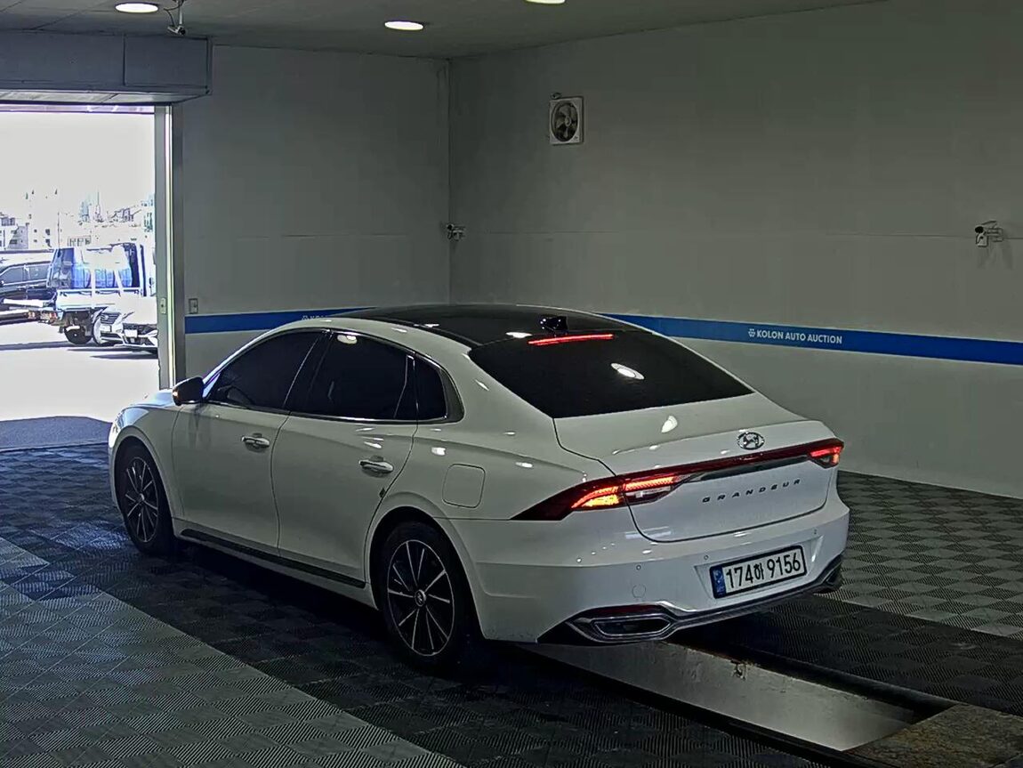 HYUNDAI THE NEW GRANDEUR IG GASOLINE 2.5 LE BLANC 2023 - zdjęcie 6