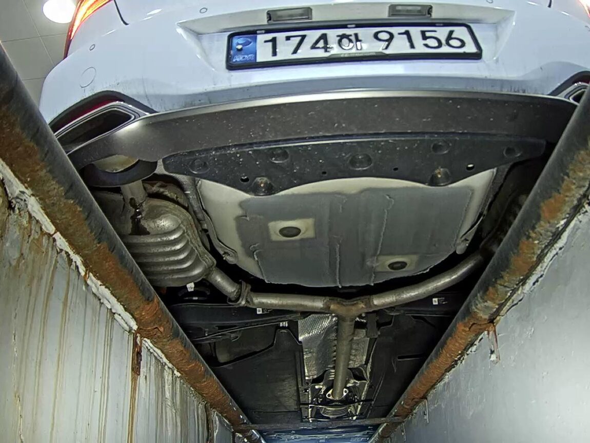 HYUNDAI THE NEW GRANDEUR IG GASOLINE 2.5 LE BLANC 2023 - zdjęcie 8
